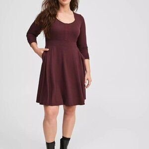 NWT Torrid Sassafras Waffle Skater Mini Dress in Size 1 (14/16)